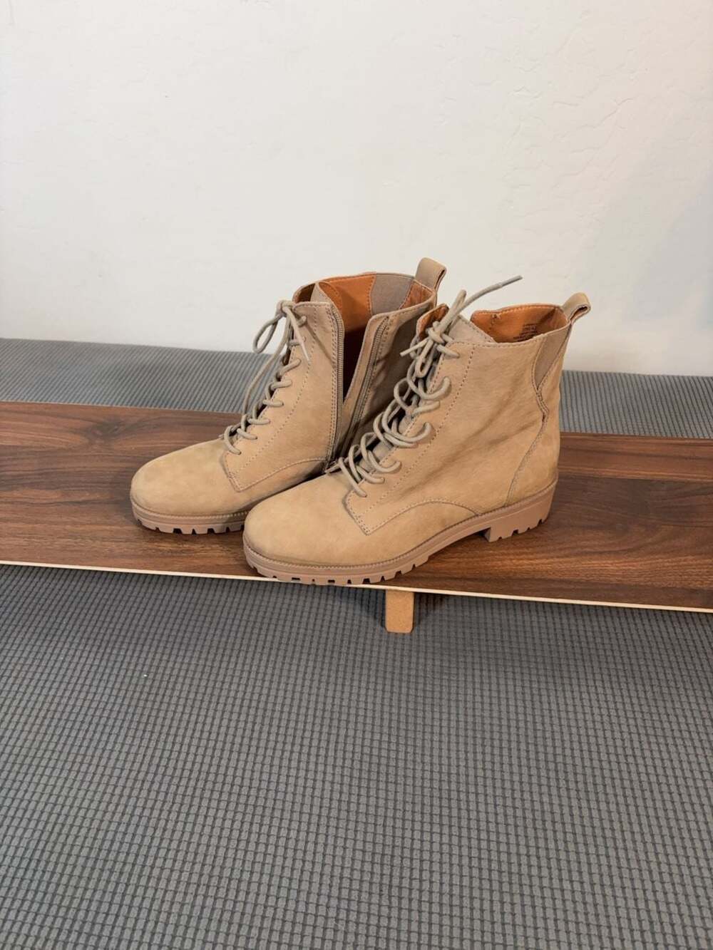 Lucky Brand LK-Haddley Tan Leather Lace-Up Combat Boots Size 10M